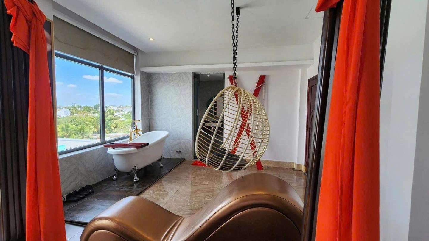 Khach San Nha Minh Hotell Cai Rang Exteriör bild
