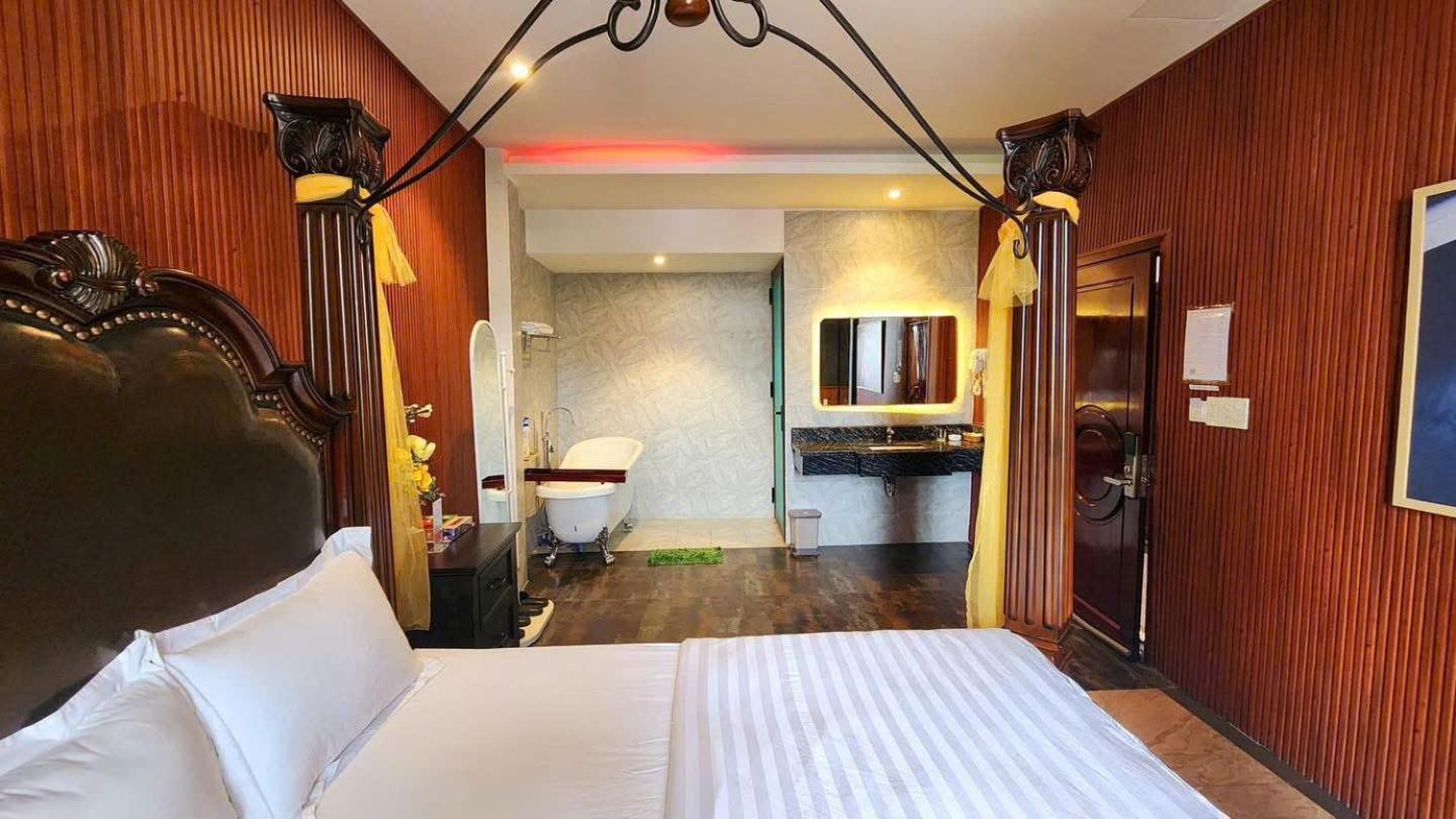 Khach San Nha Minh Hotell Cai Rang Exteriör bild